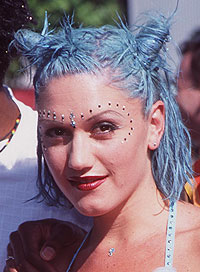 Gwen Stefani Worst Makeup Trends