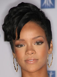Worst Haircut for Diamond Faces Rihanna