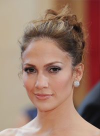 lazy girl guide to hair jennifer lopez updo