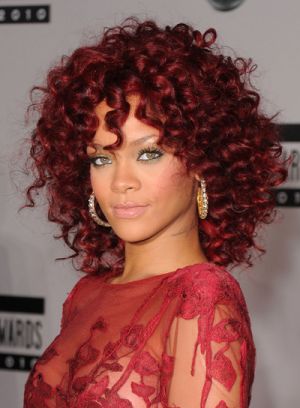 rihanna curly hair