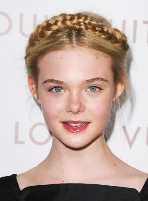 elle fanning braided hairstyle
