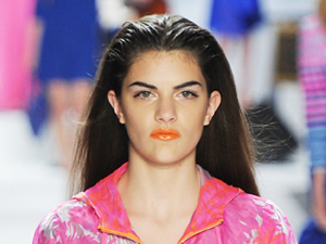 fashion week 2011 orange lips