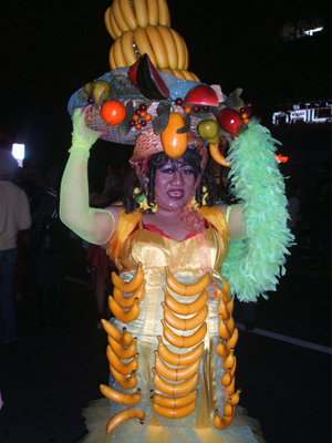 halloween costume 2011 chiquita banana woman