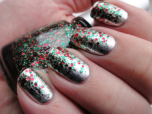 holiday red and green sparkle nail art