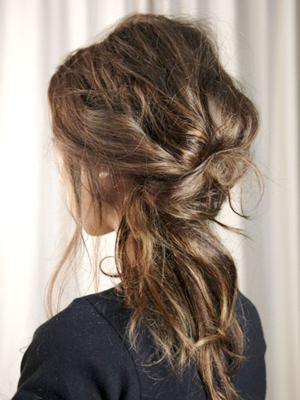 Messy Half-Updo hairstyle